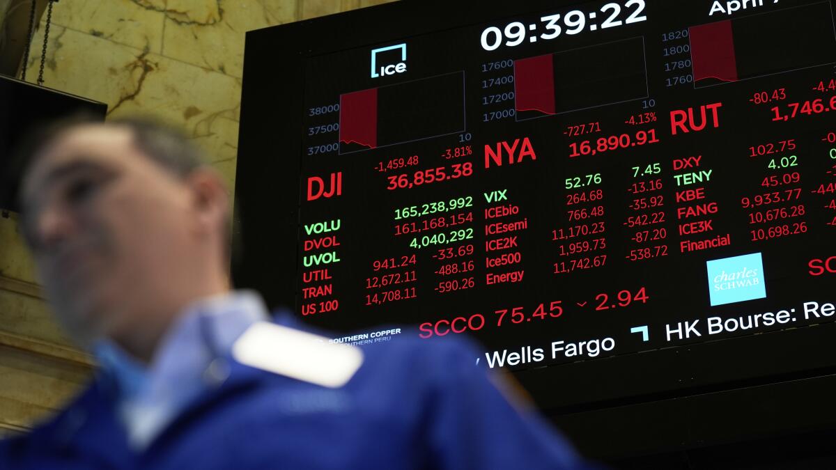 U.S. Markets Surge as Hopes Rise Over Possible 90-Day Tariff Suspension